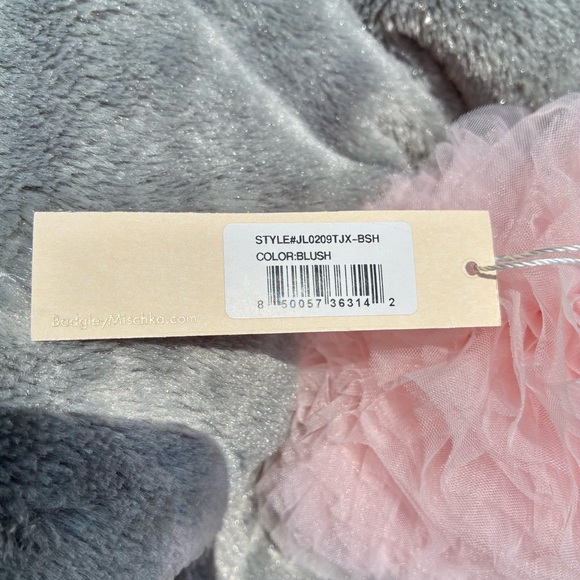 Jewel Badgley Mischka Jazzie Tulle Layered Ruffle Pouch Clutch Blush NWT
